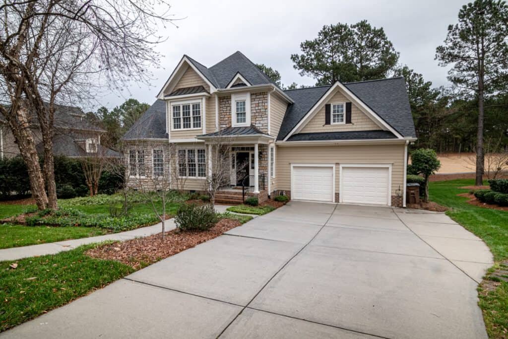 Roofing and exterior service
